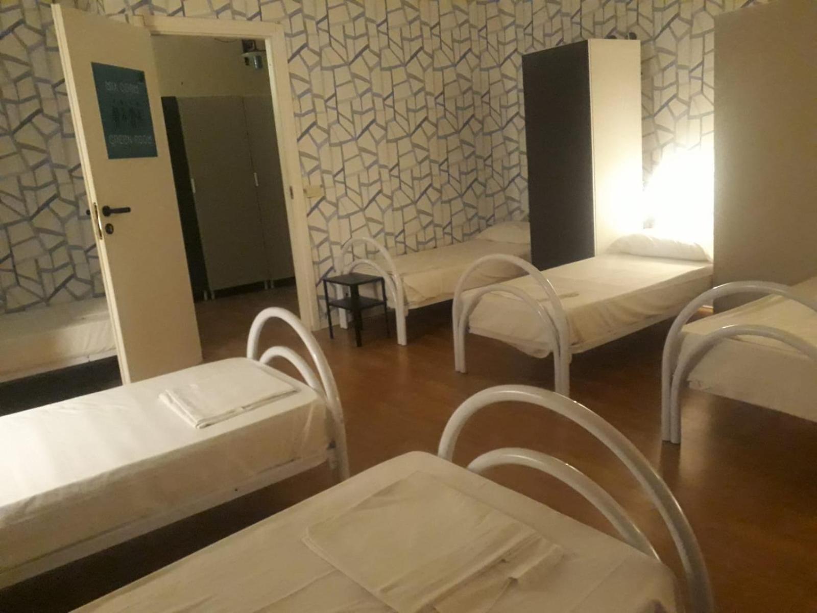Balarm - Hostel And Bar パレルモ エクステリア 写真